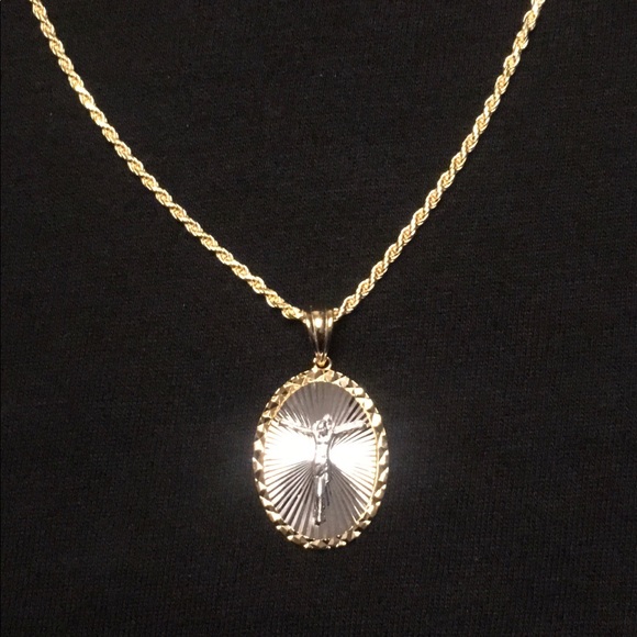 Gold Rope Chain 2mm and Medallion Jesus Pendant - Picture 1 of 11